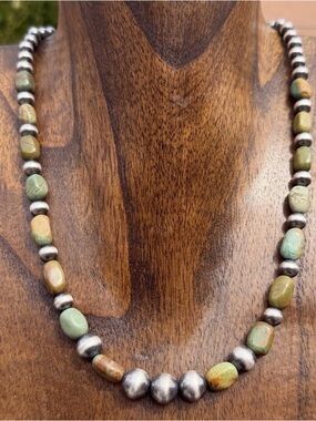 Sterling Silver Green Turquoise Nuggets Pearls Bead Necklace. 18 inch